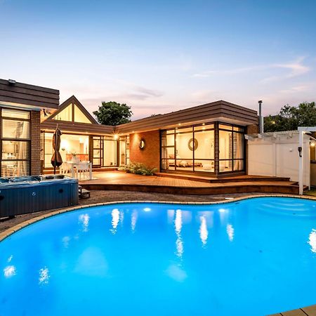 Entire House With Pool, Spa Auckland Exterior photo
